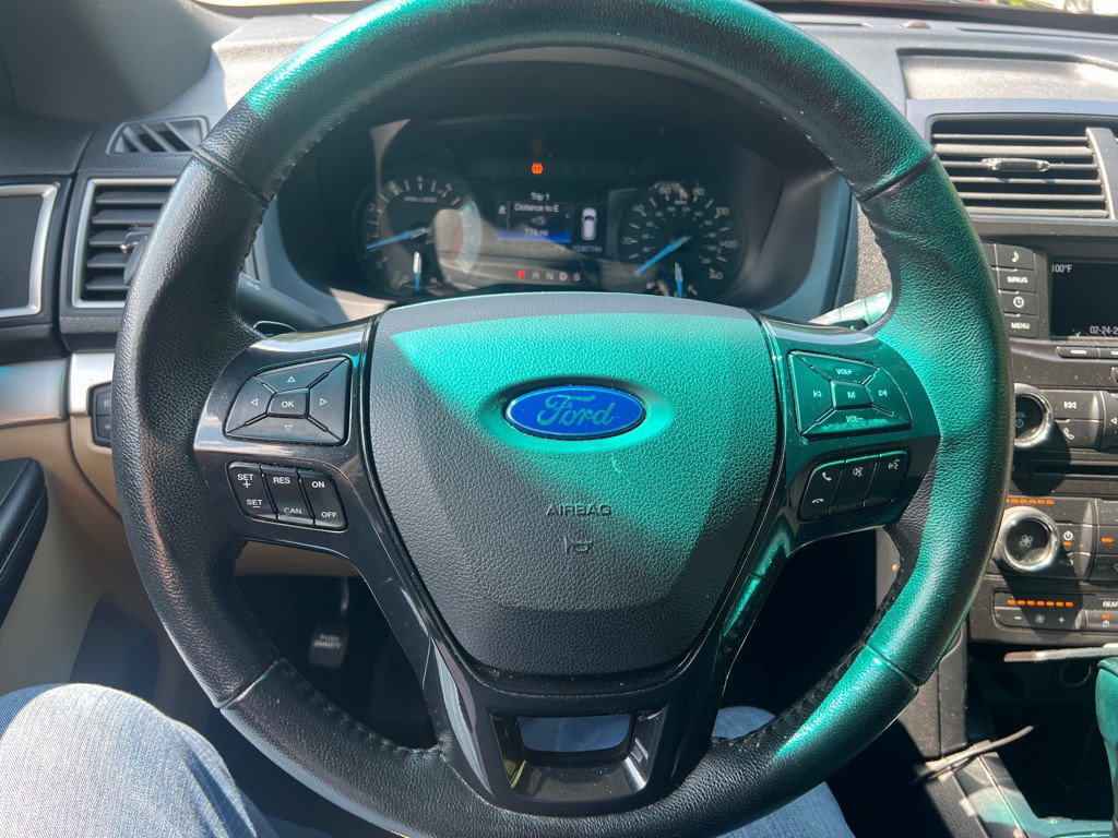 2017 Ford Explorer Image 17