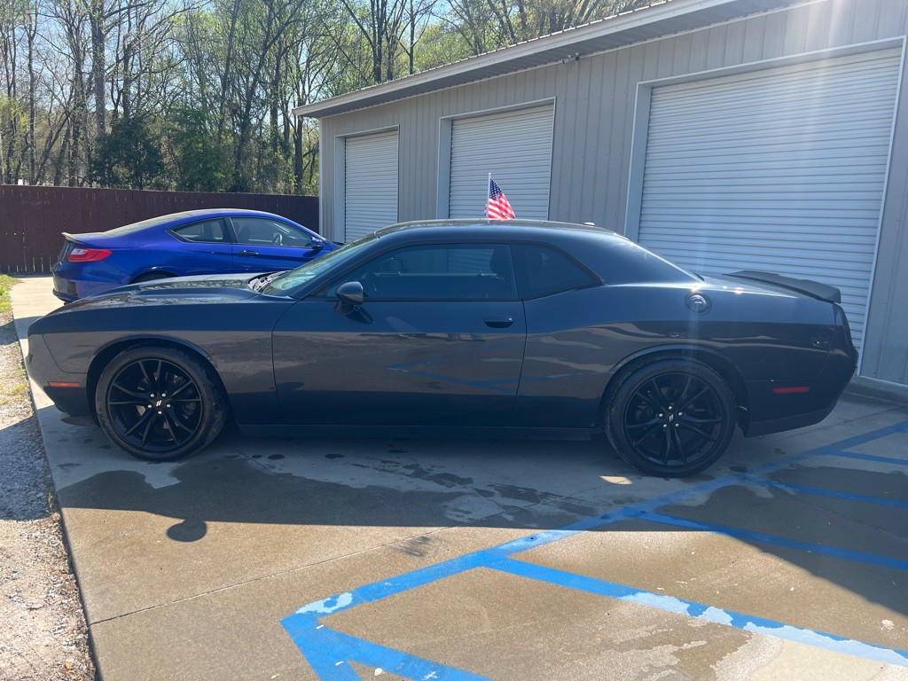 2018 Dodge Challenger Image 3