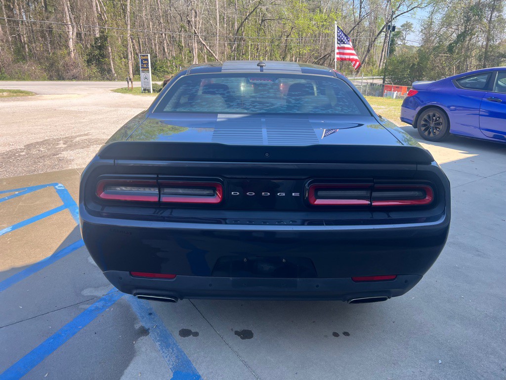 2018 Dodge Challenger Image 5