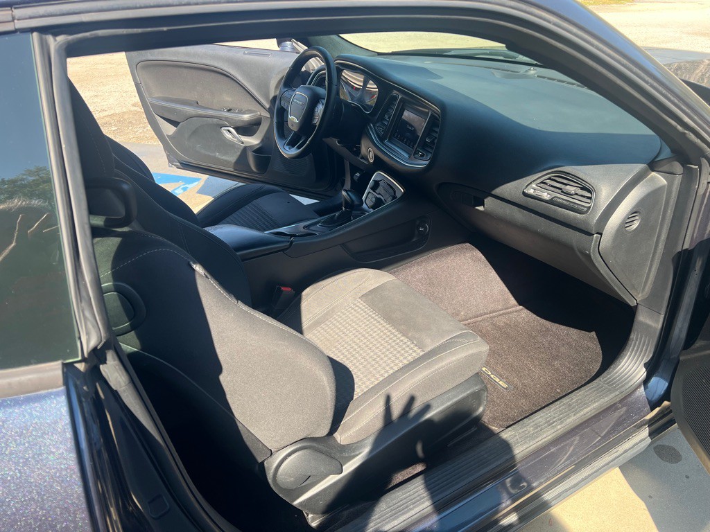 2018 Dodge Challenger Image 11