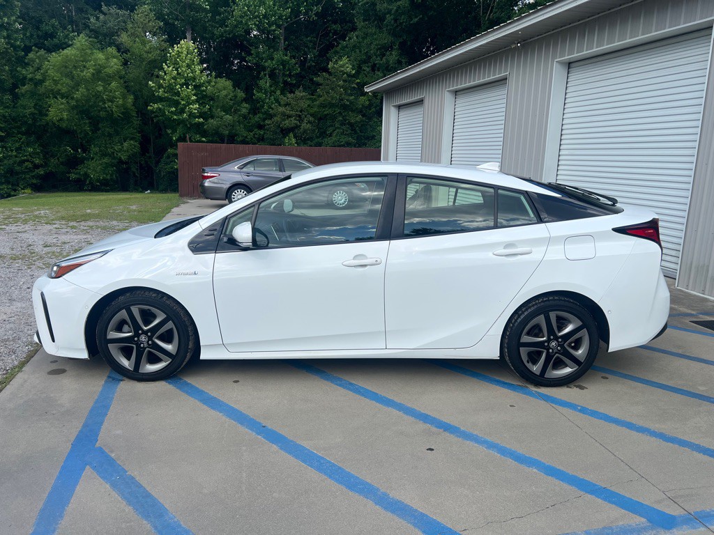 2019 Toyota Prius Image 3