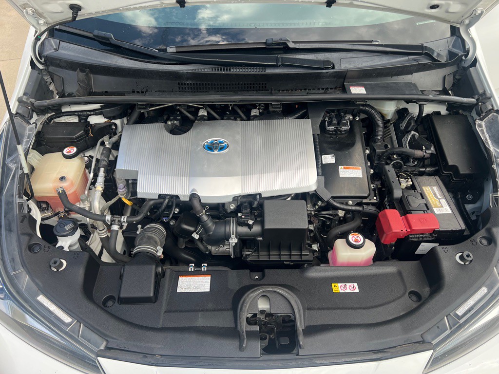 2019 Toyota Prius Image 16
