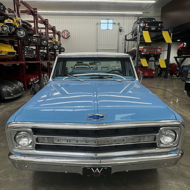 1969 Chevrolet C/K Image 3
