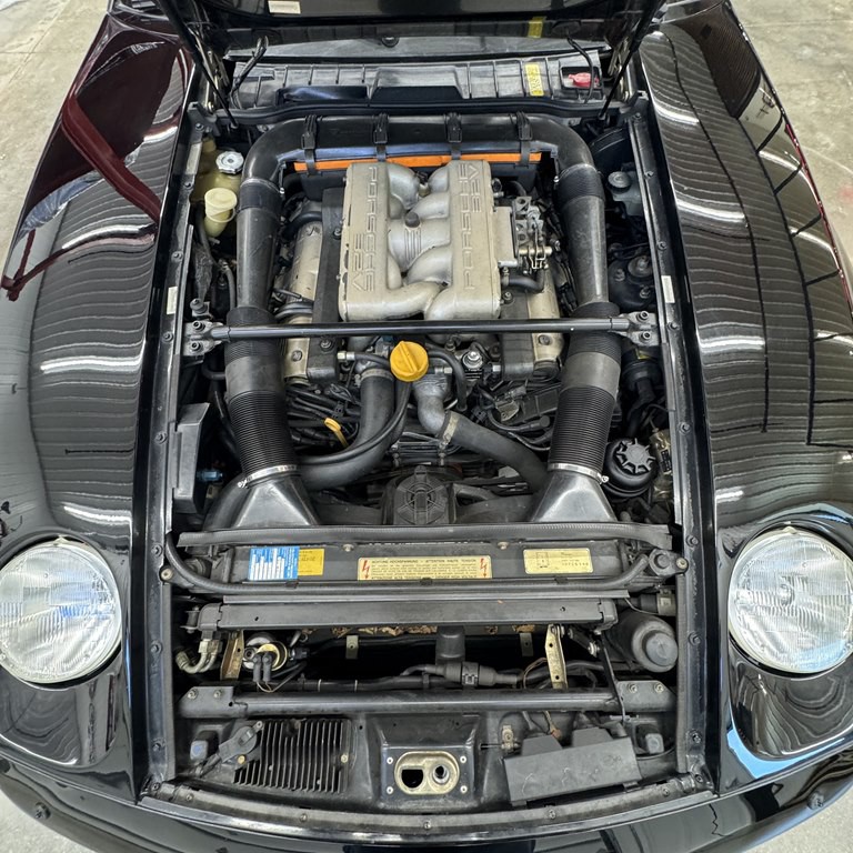 1987 Porsche 928 Image 15