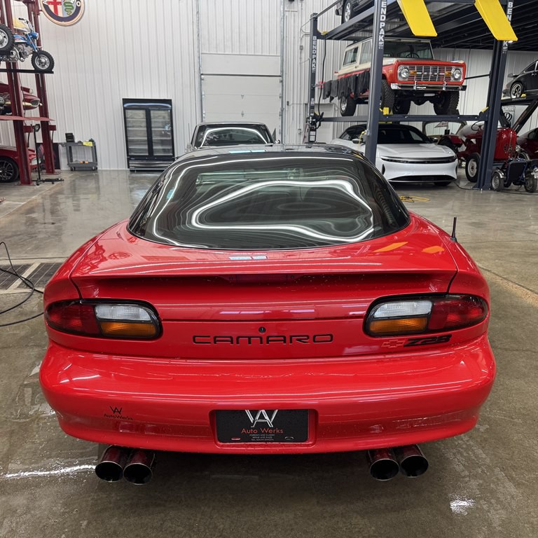 1998 Chevrolet Camaro Image 15