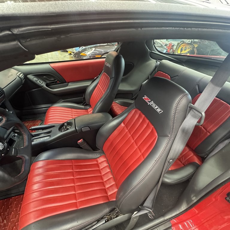 1998 Chevrolet Camaro Image 16