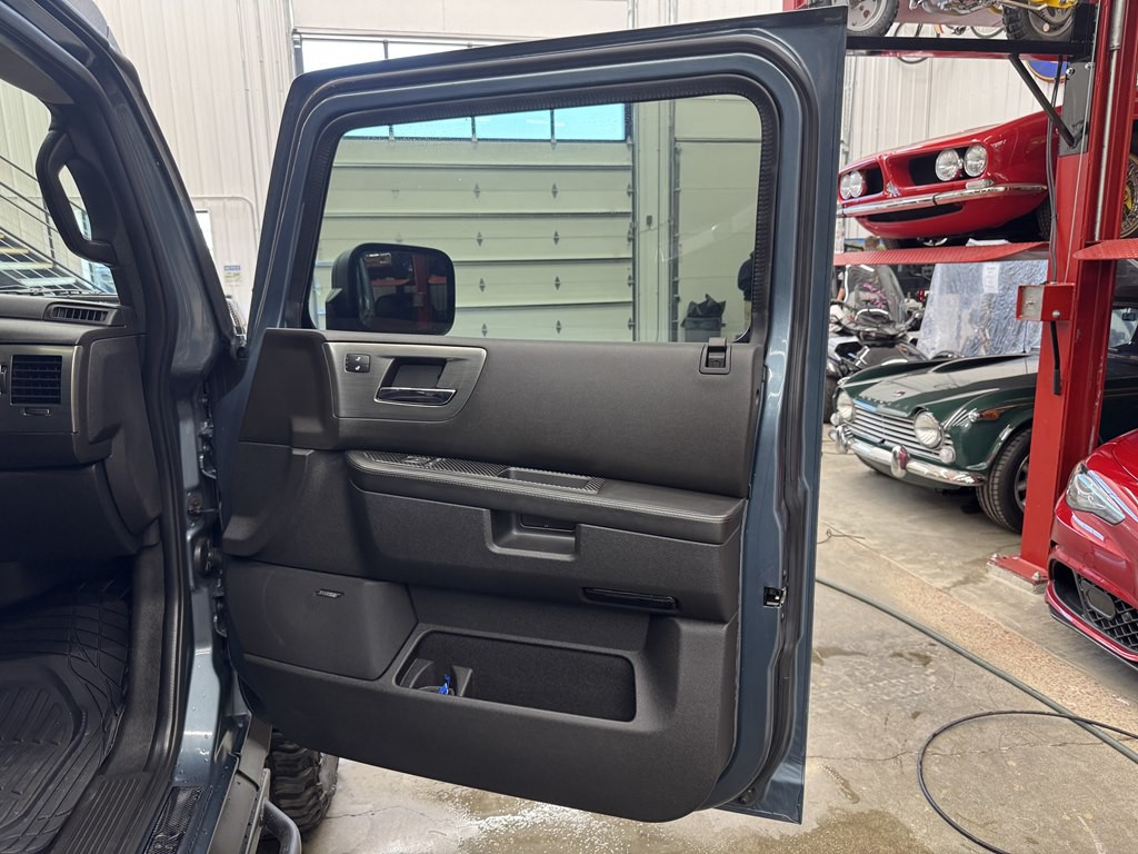 2008 HUMMER H2 Image 13