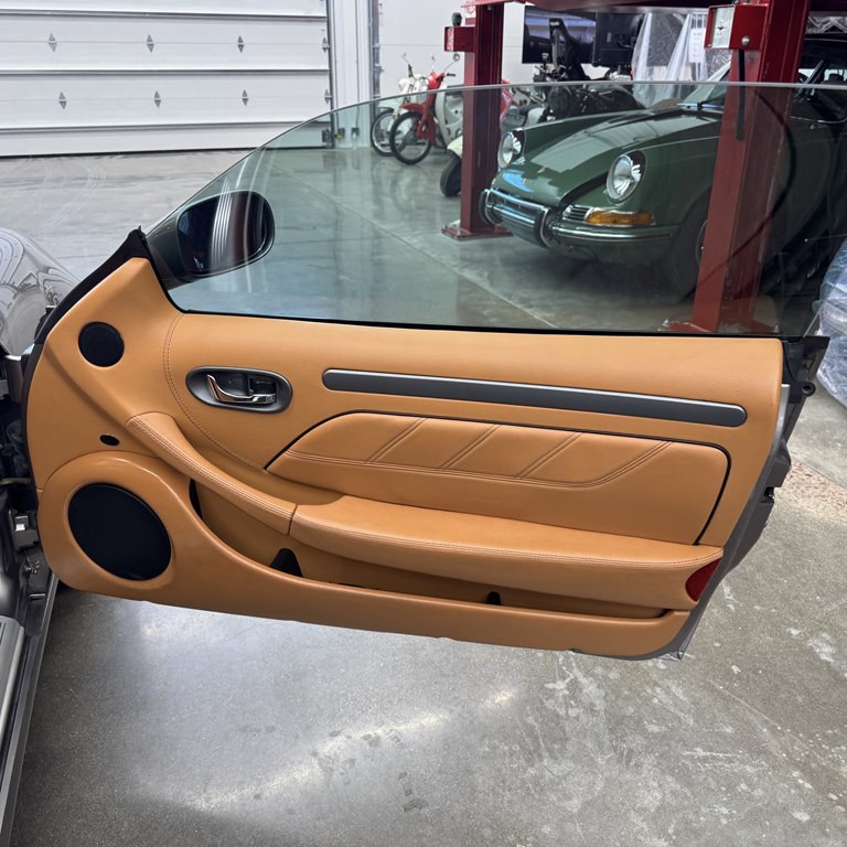 2005 Maserati Coupe Image 12