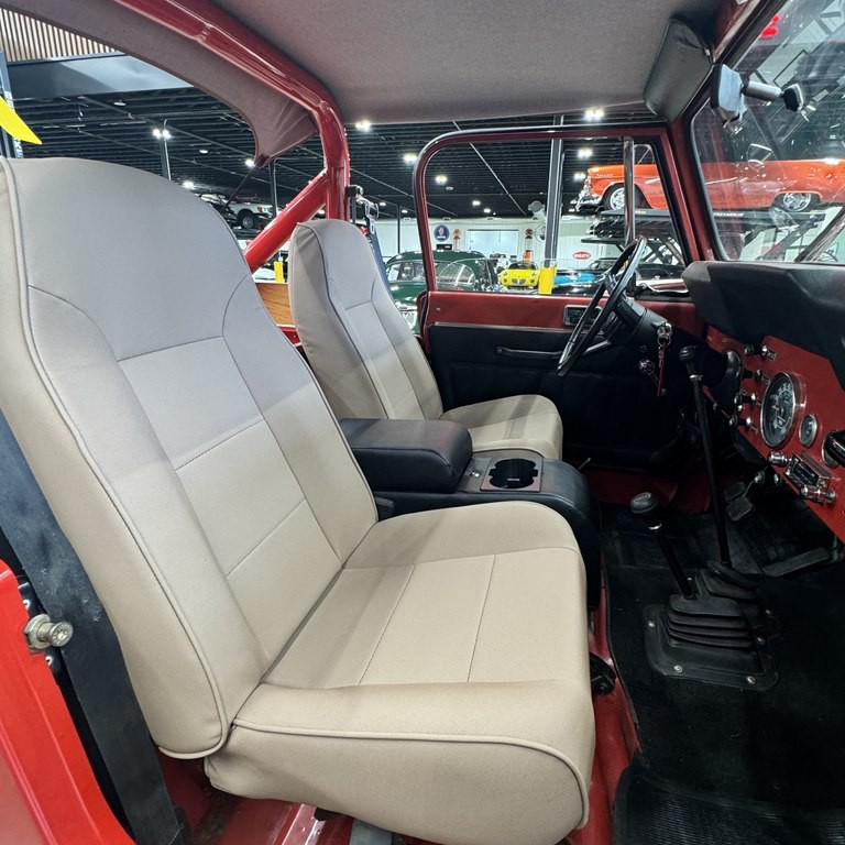 1983 Jeep Scrambler Image 7
