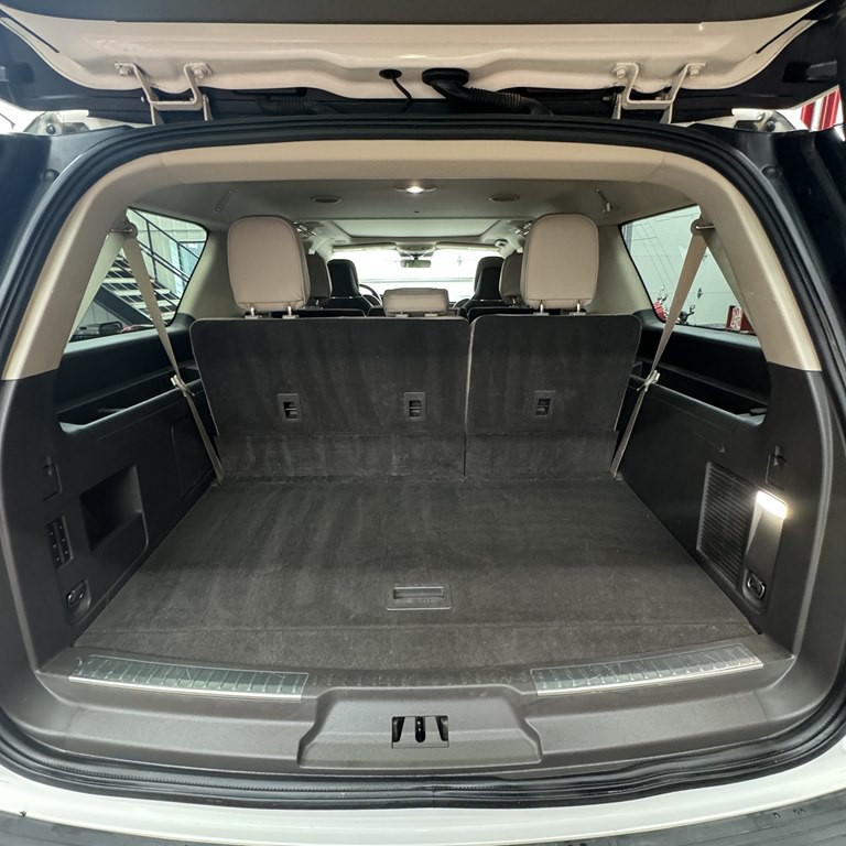 2022 Lincoln Navigator Image 9