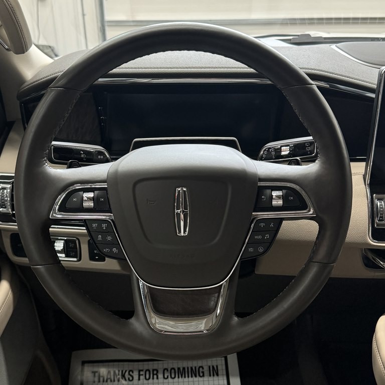 2022 Lincoln Navigator Image 11
