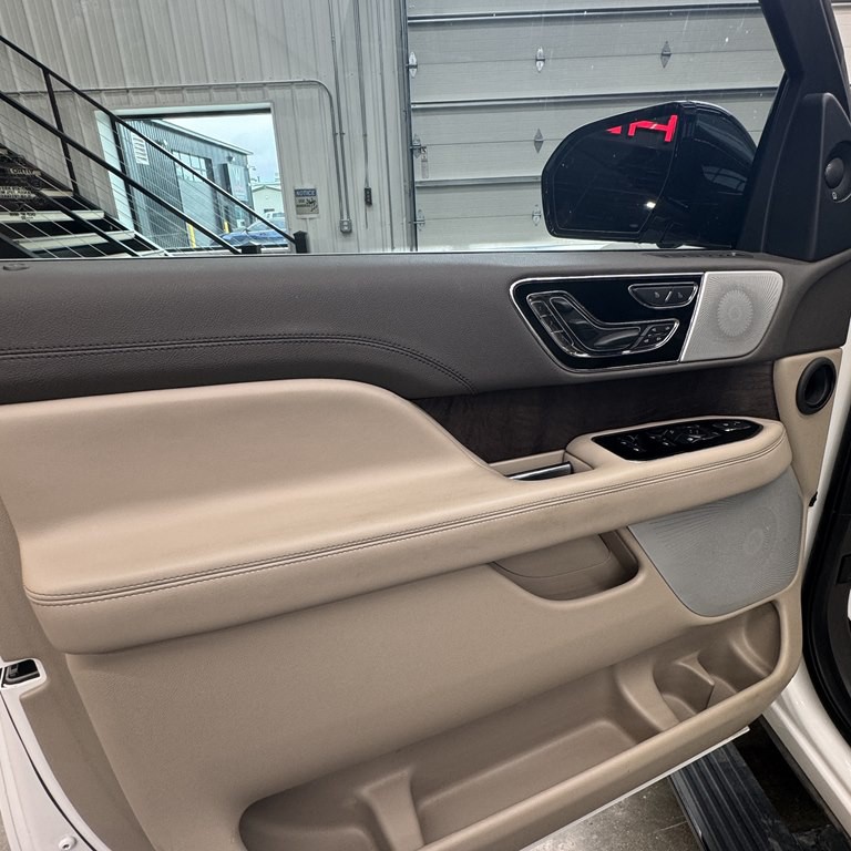 2022 Lincoln Navigator Image 19