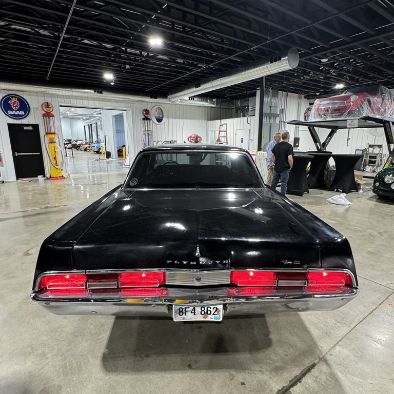 1967 Plymouth Fury Image 4
