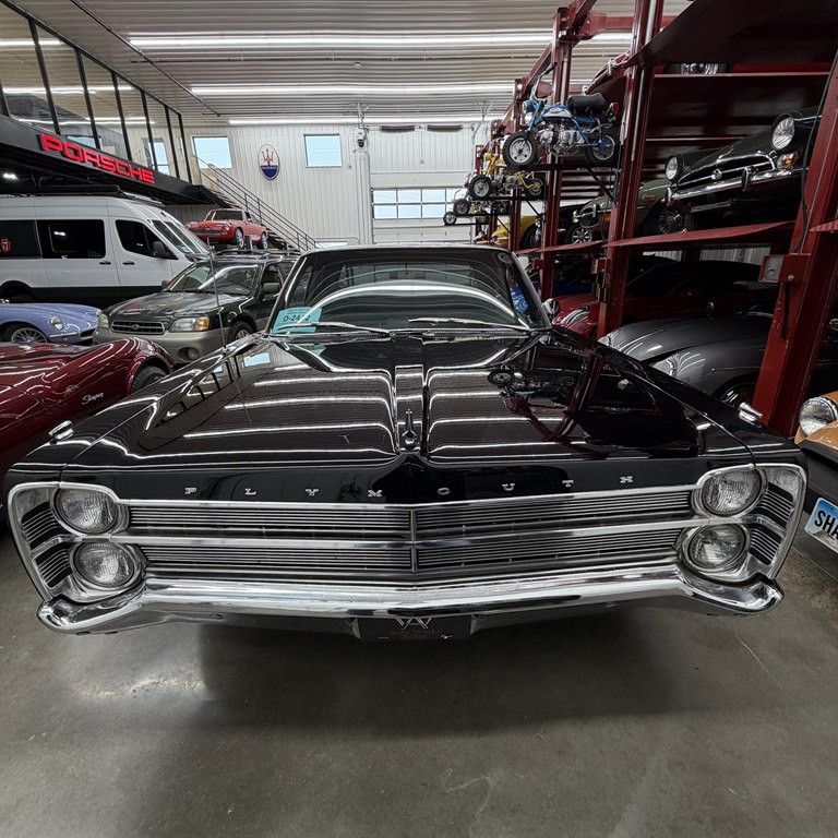 1967 Plymouth Fury Image 3