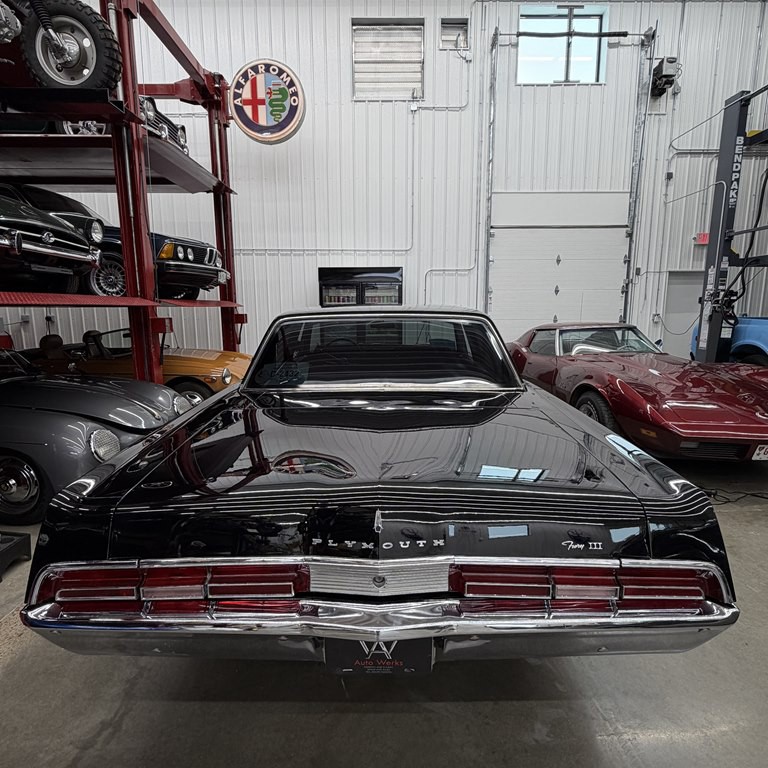 1967 Plymouth Fury Image 4