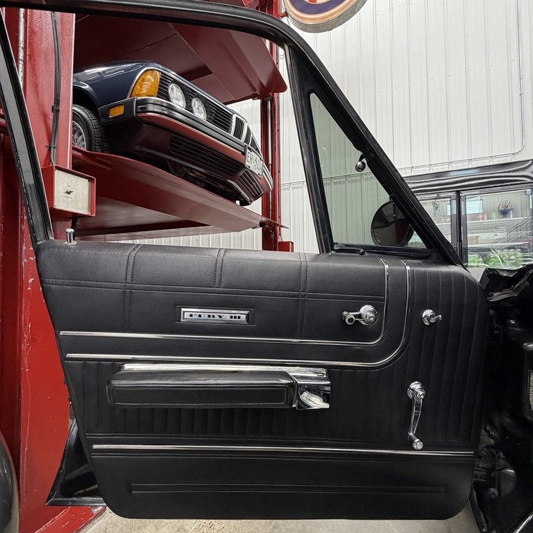 1967 Plymouth Fury Image 13