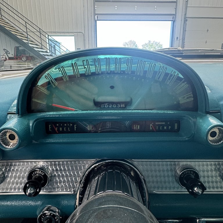 1956 Ford Thunderbird Image 12