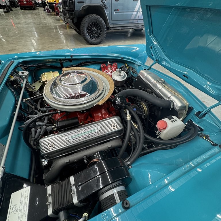 1956 Ford Thunderbird Image 17