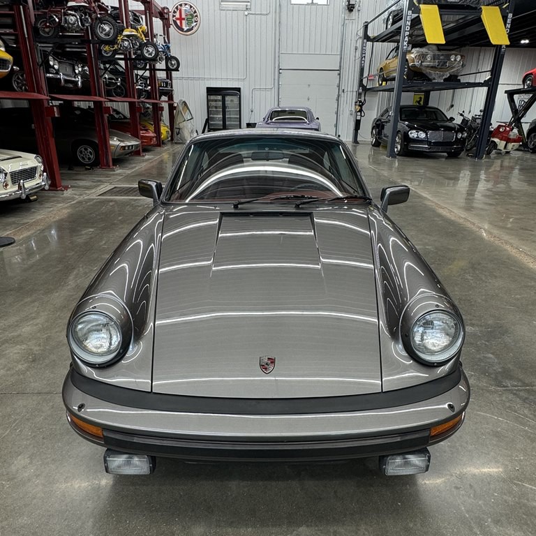 1982 Porsche 911 Image 3