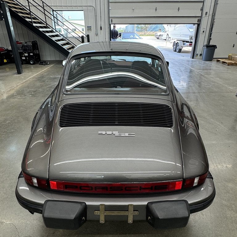 1982 Porsche 911 Image 4