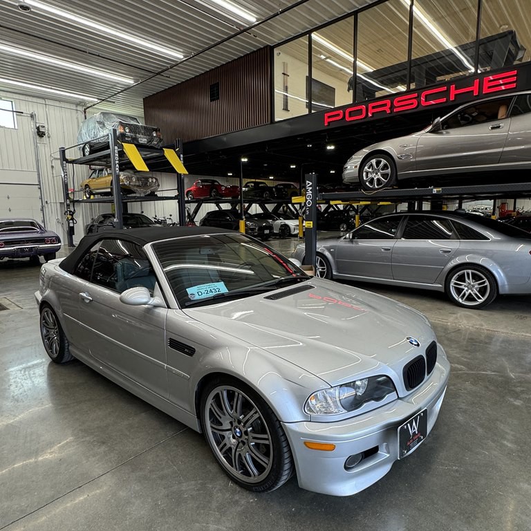 2005 BMW M3 Image 2