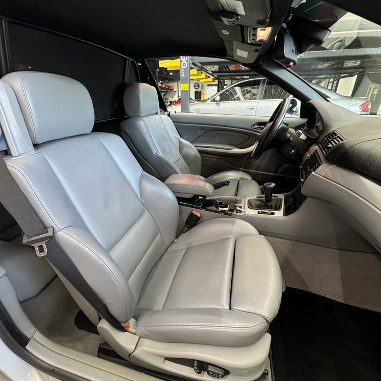 2005 BMW M3 Image 8