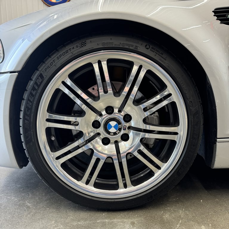 2005 BMW M3 Image 17