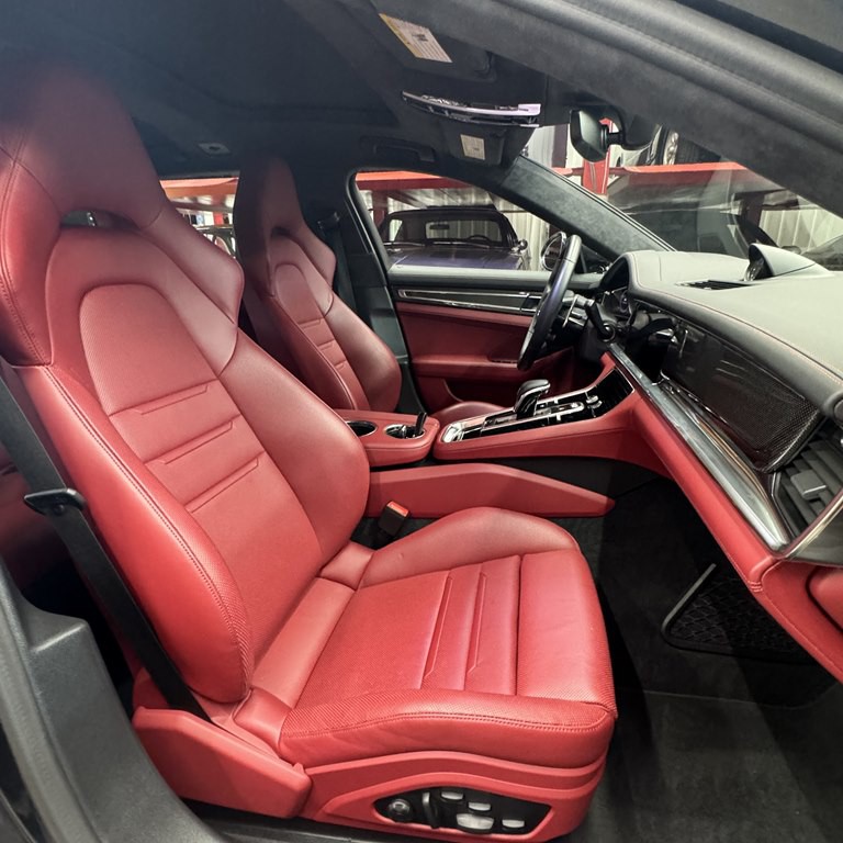 2022 Porsche Panamera Image 6