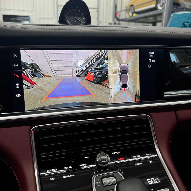 2022 Porsche Panamera Image 12