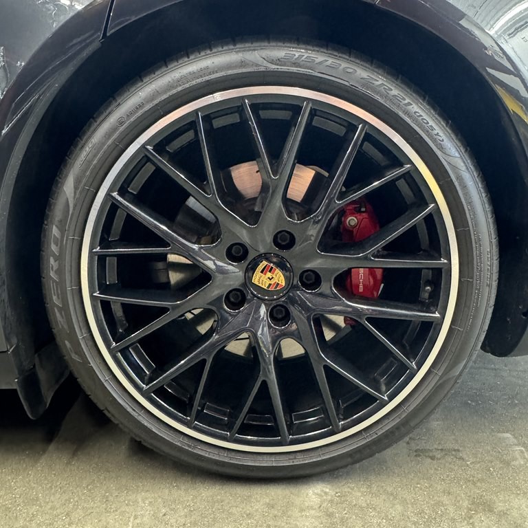 2022 Porsche Panamera Image 20