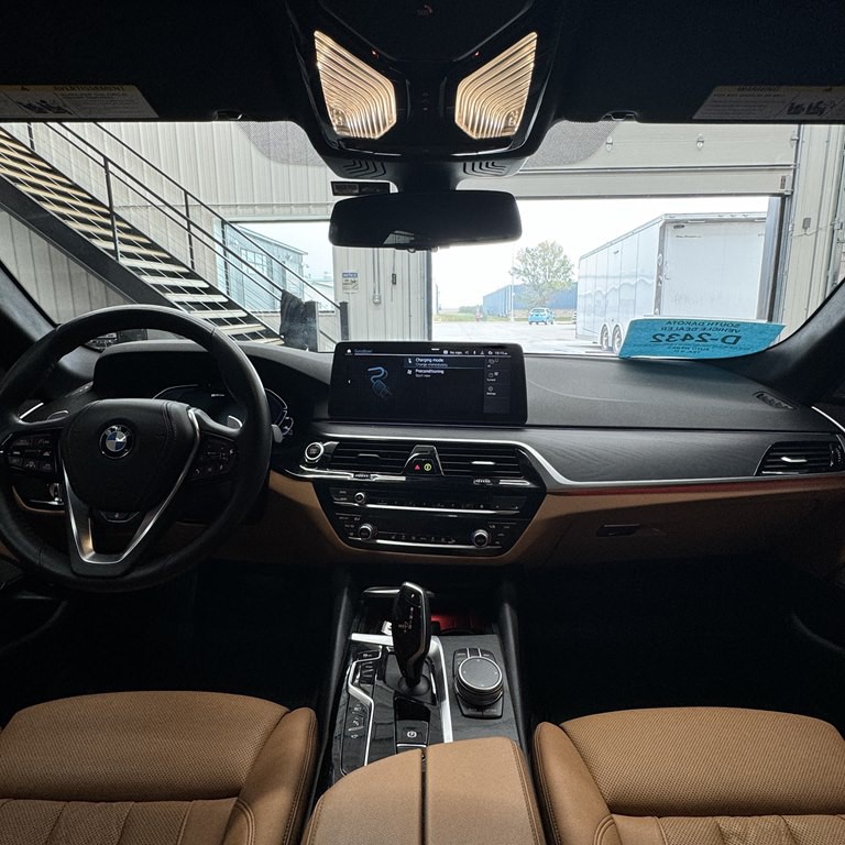 2021 BMW 5 Series Image 10