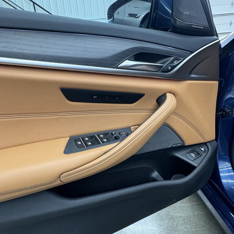 2021 BMW 5 Series Image 15