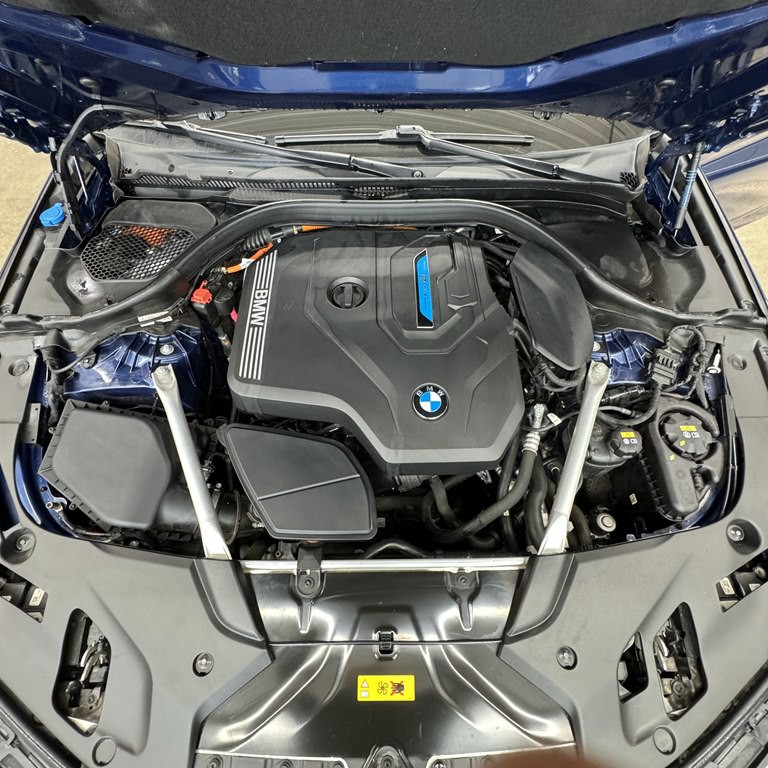 2021 BMW 5 Series Image 19