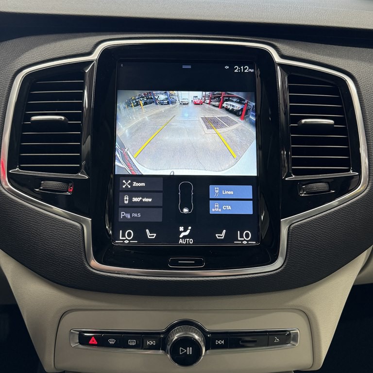 2022 Volvo XC90 Image 14