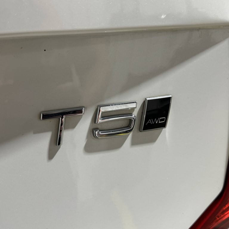 2022 Volvo XC90 Image 18