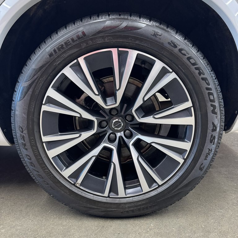 2022 Volvo XC90 Image 19