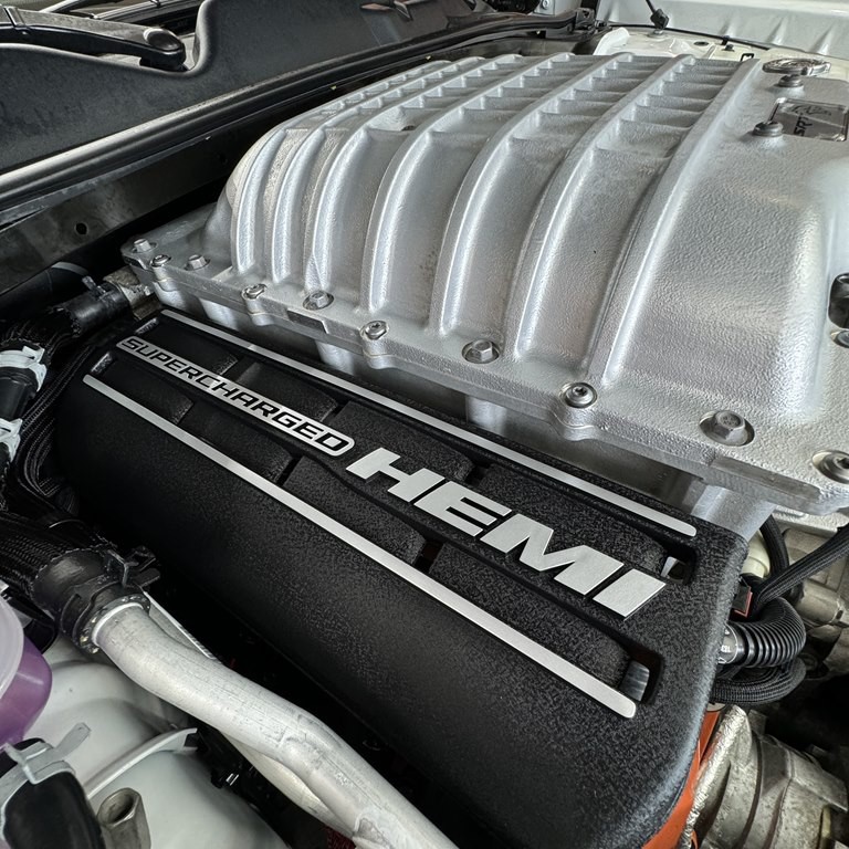 2016 Dodge Challenger Image 21
