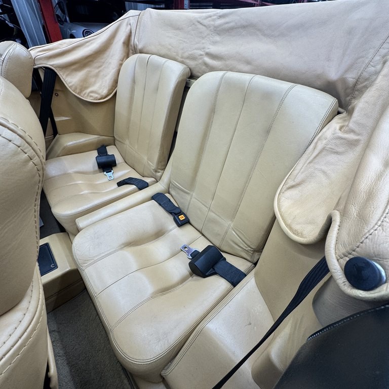 1988 Ferrari MONDIAL Image 8