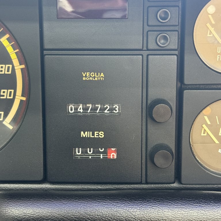 1988 Ferrari MONDIAL Image 9