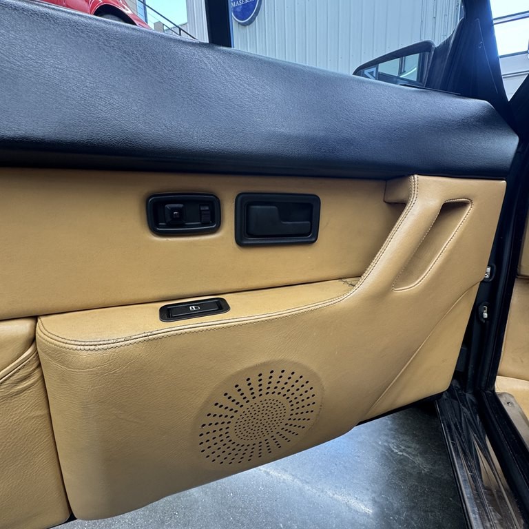 1988 Ferrari MONDIAL Image 15