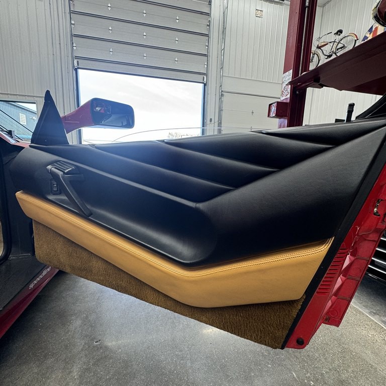 1989 Ferrari 348 Image 18