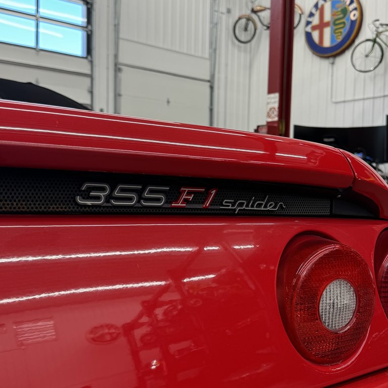 1998 Ferrari F355 Image 22