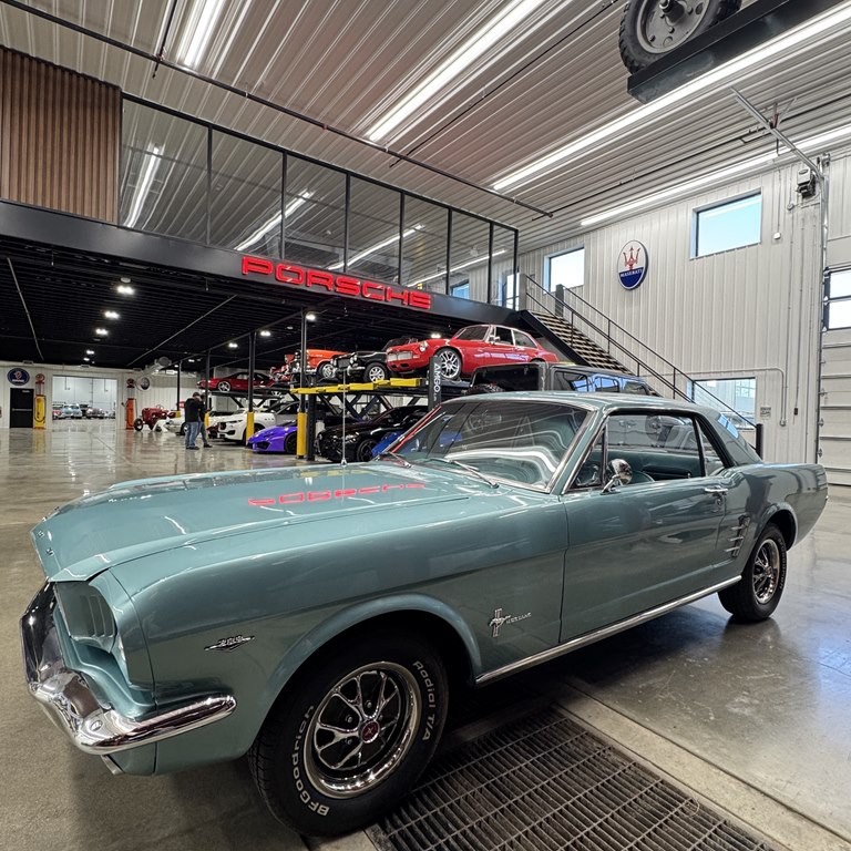 1966 Ford Mustang Image 2