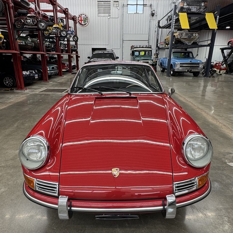 1965 Porsche 911 Image 3