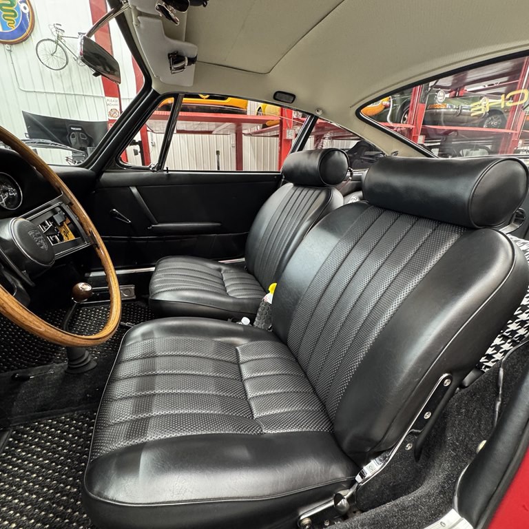 1965 Porsche 911 Image 5
