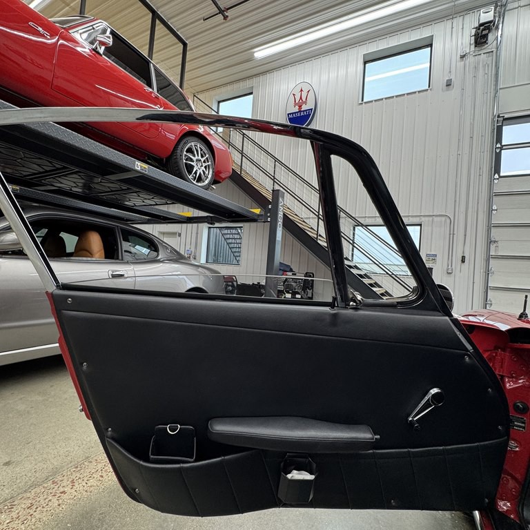 1965 Porsche 911 Image 17