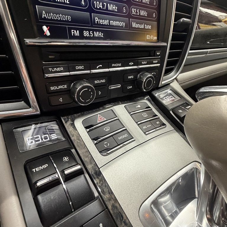 2011 Porsche Panamera Image 14