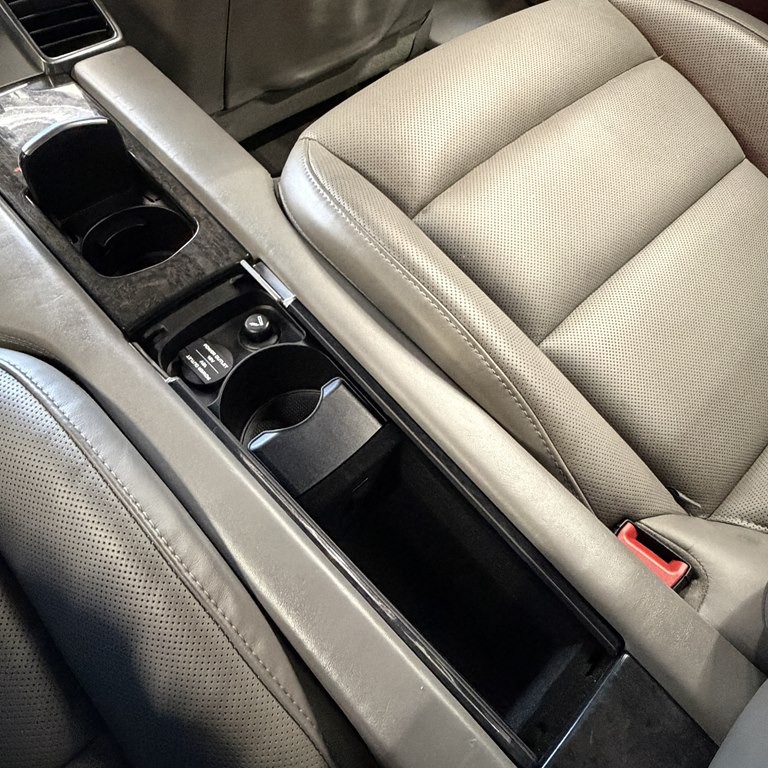 2011 Porsche Panamera Image 16