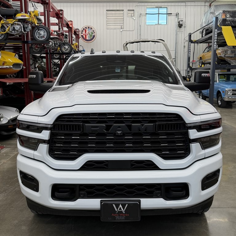 2025 RAM 2500 Image 3
