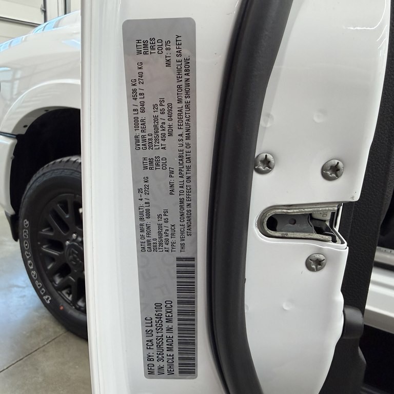 2025 RAM 2500 Image 24